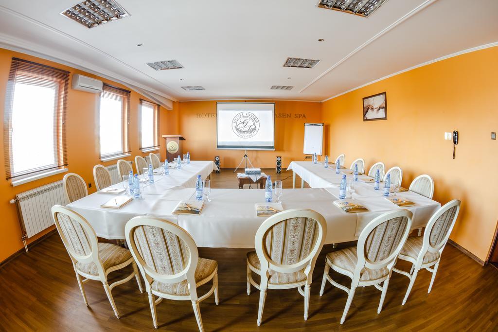Hotel Gloria 3*